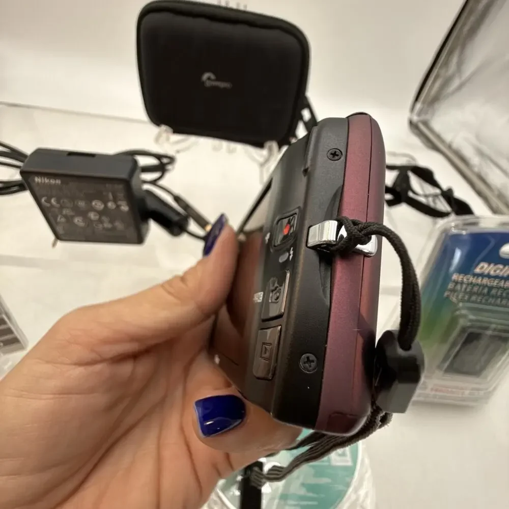 Nikon Coolpix S4100 Digital Camera Plum Purple Untested /4 Parts Lense Error-Vid